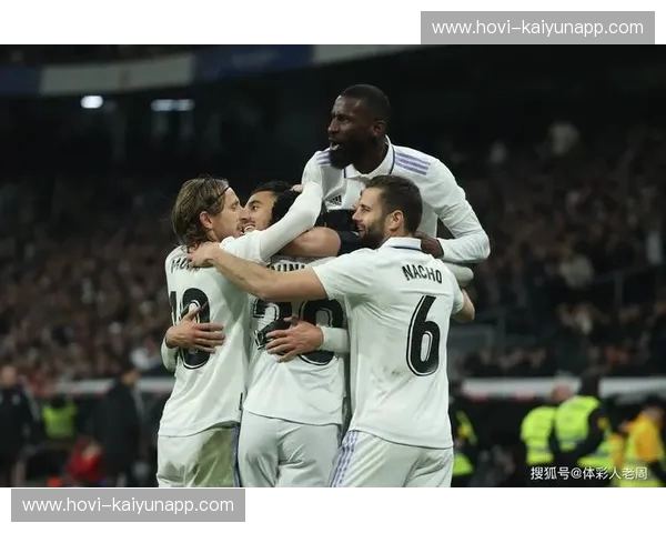 绿茵场上的“战神”：皇马巴萨恩怨情仇，激情碰撞火花四溅！